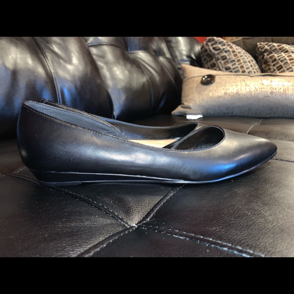 Brand New Nine West flats